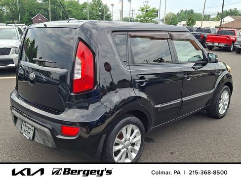 Used 2013 Kia Soul + FWD image 5