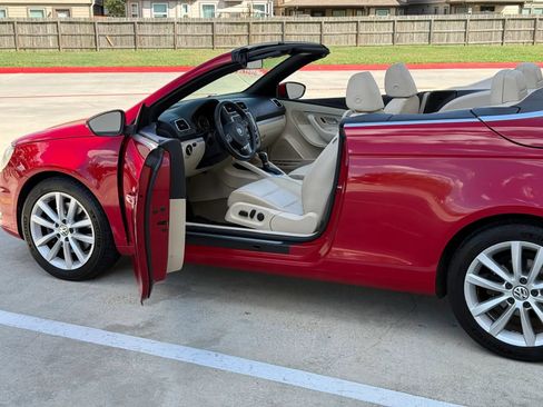 Used 2012 Volkswagen Eos Komfort FWD image 14
