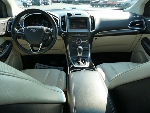 Used 2015 Ford Edge Titanium w/ Equipment Group 301A AWD/4WD image 22