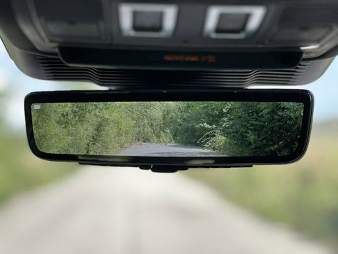 Certified 2022 Land Rover Range Rover Evoque SE image 31