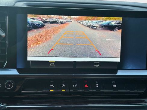 Used 2024 Chevrolet Silverado 1500 LT image 20