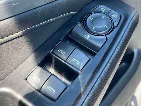 Used 2023 Chevrolet Traverse LT AWD/4WD image 20
