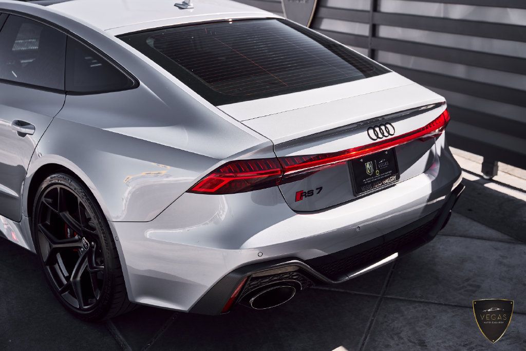 Used 2025 Audi RS 7 Performance AWD/4WD image 7