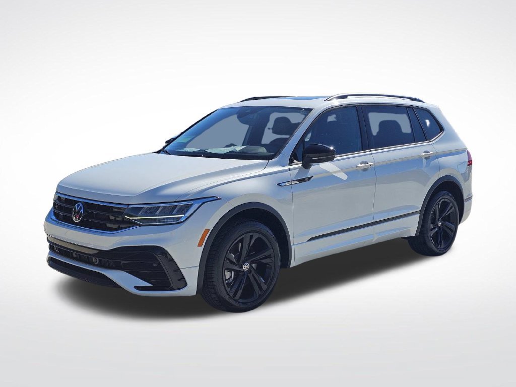 Used 2024 Volkswagen Tiguan SE R-Line FWD image 26