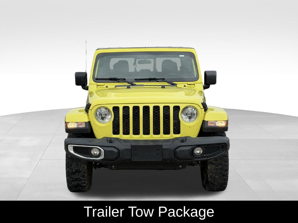 Used 2023 Jeep Gladiator Sport AWD/4WD image 3