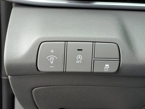 New 2026 Hyundai Elantra SE FWD image 24