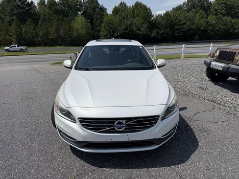 Used 2015 Volvo S60 T6 Platinum FWD image 2