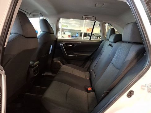 Used 2023 Toyota RAV4 AWD Hybrid image 9