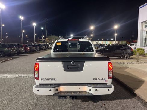 Used 2015 Nissan Frontier PRO-4X w/ Pro-4x Luxury Package image 5