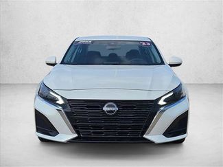 Used 2023 Nissan Altima 2.5 SV video 2