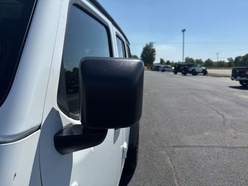 Used 2025 Jeep Wrangler Unlimited Sport AWD/4WD image 23