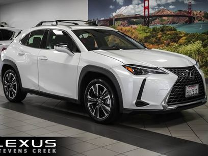 Certified 2025 Lexus UX 300h FWD w/ Accessory Package (Z2)