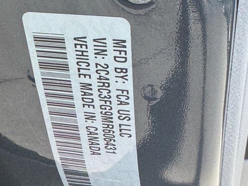 Used 2021 Chrysler Pacifica Touring w/ Cold Weather Group AWD/4WD image 30