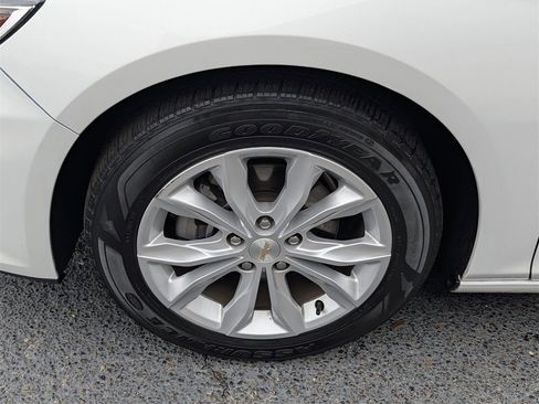 Used 2024 Chevrolet Malibu LT image 28