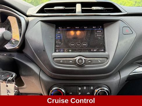 Used 2022 Chevrolet TrailBlazer LS FWD image 16