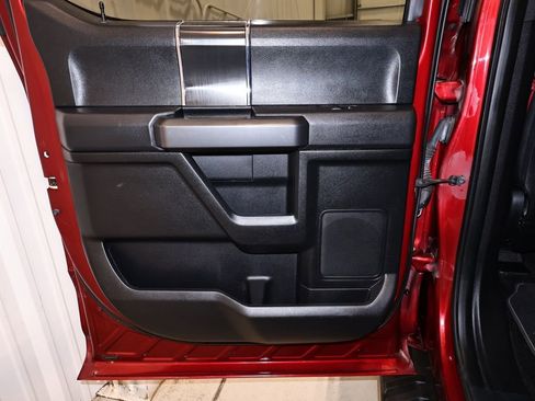 Used 2018 Ford F150 XLT w/ Equipment Group 302A Luxury AWD/4WD image 14