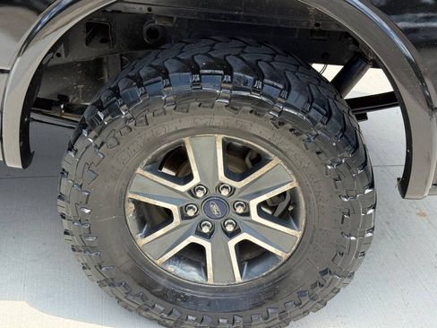 Used 2016 Ford F150 XLT w/ Equipment Group 302A Luxury AWD/4WD image 10