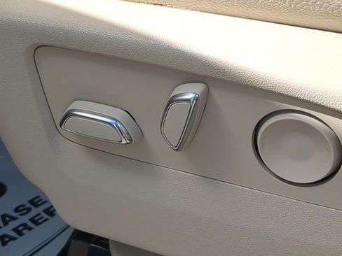 Used 2022 GMC Yukon XL Denali w/ Denali Ultimate Package image 9