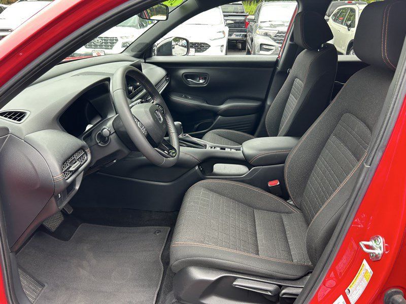 Used 2024 Honda HR-V Sport image 10