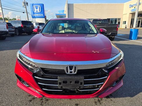 Used 2021 Honda Accord Touring image 2