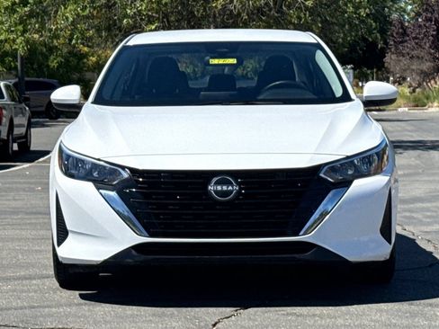 Used 2024 Nissan Sentra SV FWD image 7