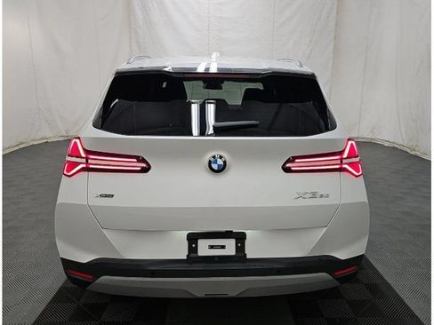 Used 2025 BMW X3 xDrive30i AWD/4WD image 5