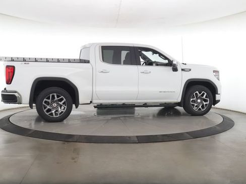 Used 2023 GMC Sierra 1500 SLT AWD/4WD image 6