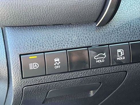Certified 2023 Toyota Camry SE AWD/4WD image 21