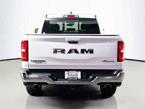 Used 2025 RAM 1500 Laramie AWD/4WD image 6
