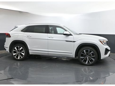 New 2026 Volkswagen Atlas Cross Sport SEL Premium R-Line AWD/4WD image 8