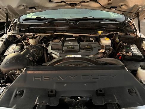 Used 2018 RAM 3500 Tradesman w/ Chrome Appearance Group image 34