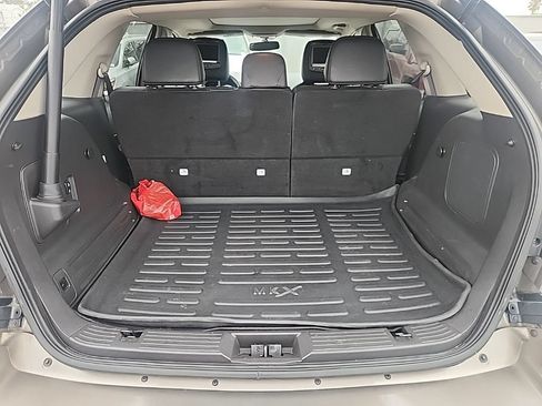 Used 2012 Lincoln MKX AWD image 17