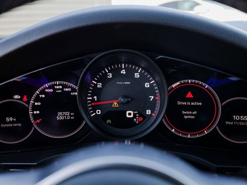 Certified 2022 Porsche Cayenne image 15