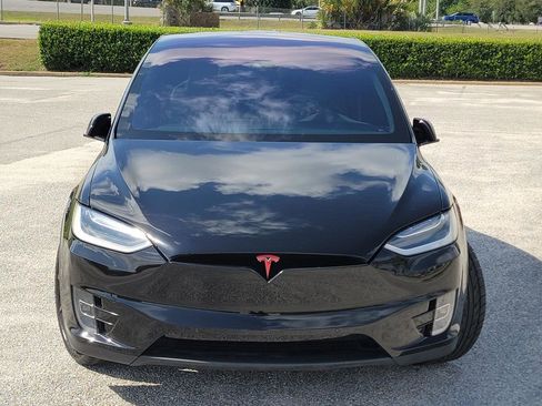Used 2016 Tesla Model X P90D image 2
