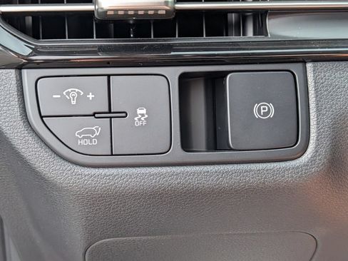 Used 2026 Kia Sportage EX FWD image 12
