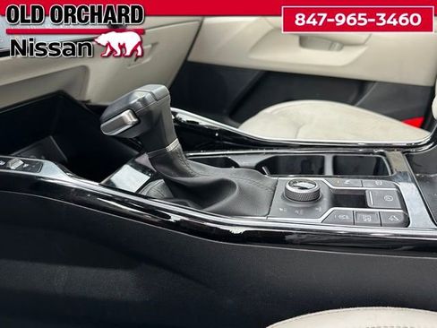 Used 2024 Kia Sorento SX image 16