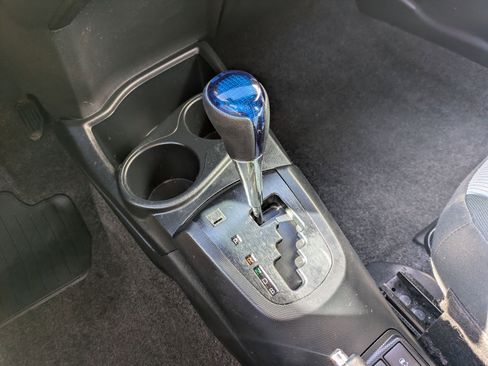 Used 2017 Toyota Prius C Three image 26