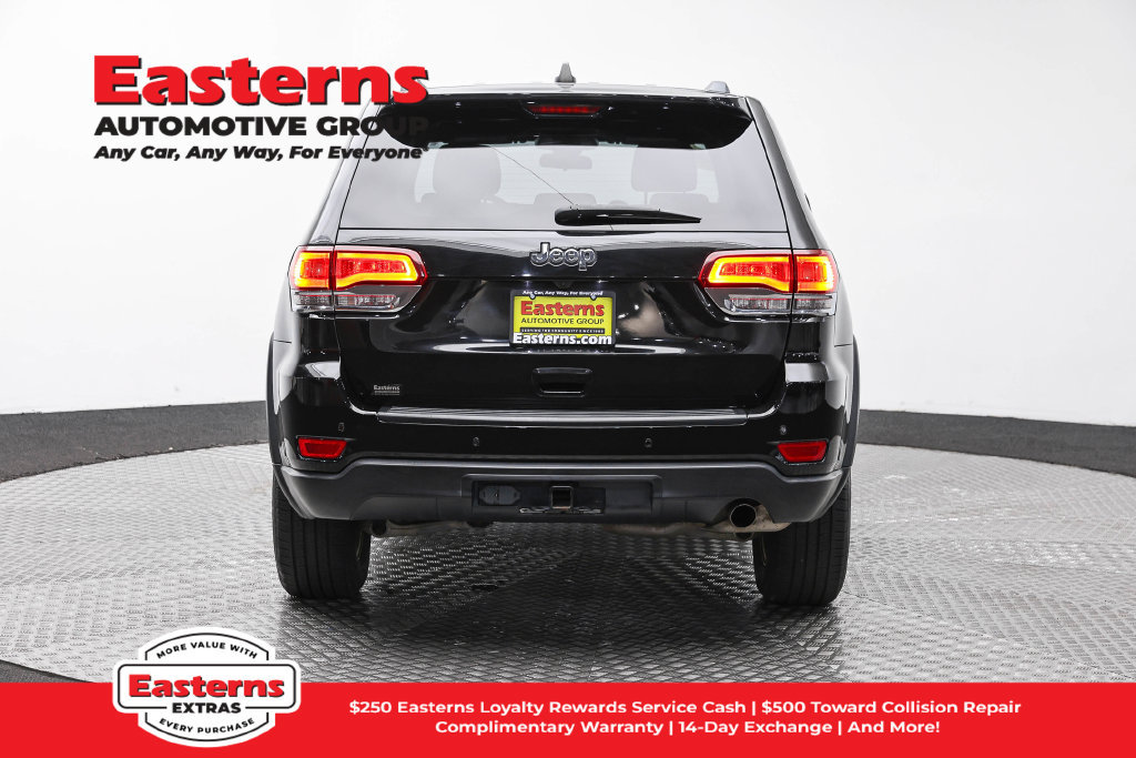Used 2021 Jeep Grand Cherokee Laredo AWD/4WD image 7