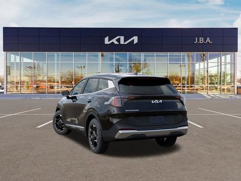 New 2026 Kia Sportage EX FWD image 4