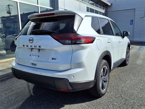 Certified 2024 Nissan Rogue SV image 20