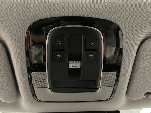 Used 2020 Hyundai Palisade SEL FWD image 31