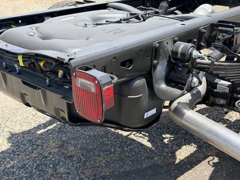 New 2026 RAM 5500 4x4 Crew Cab image 9