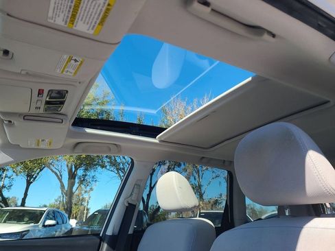 Used 2017 Subaru Forester 2.5i Premium w/ All-Weather Package image 26