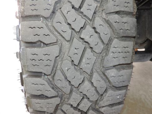 Certified 2022 GMC Canyon AT4 w/ Trailering Package image 10