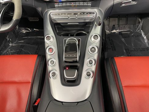 Used 2018 Mercedes-Benz AMG GT Roadster image 18