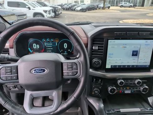 Used 2023 Ford F150 Lariat image 27