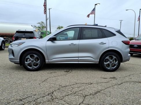 Certified 2024 Ford Escape ST-Line w/ Tech Pack #1 AWD/4WD image 4