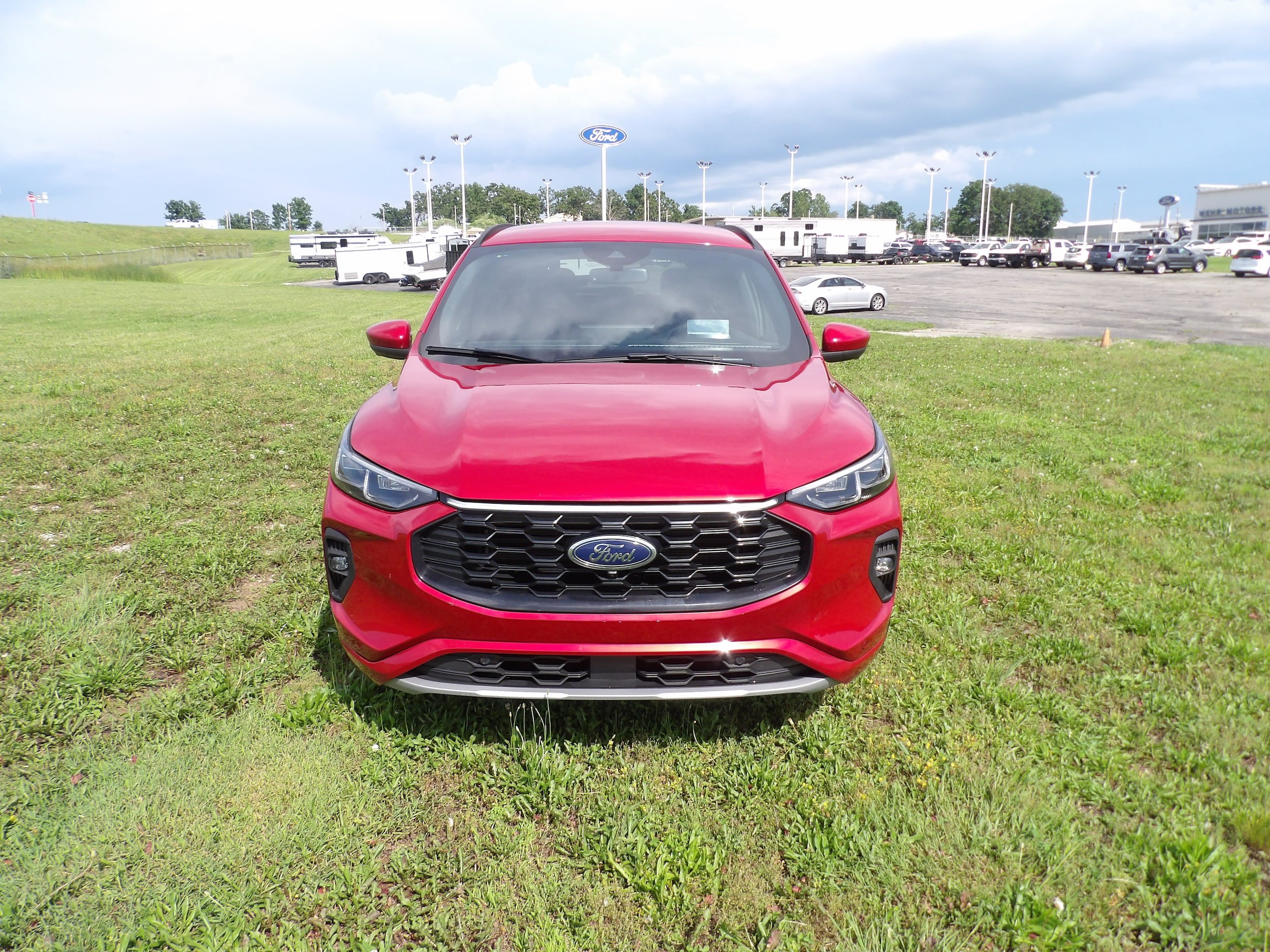 Used 2025 Ford Escape ST-Line Elite w/ Premium Technology Package AWD/4WD image 3