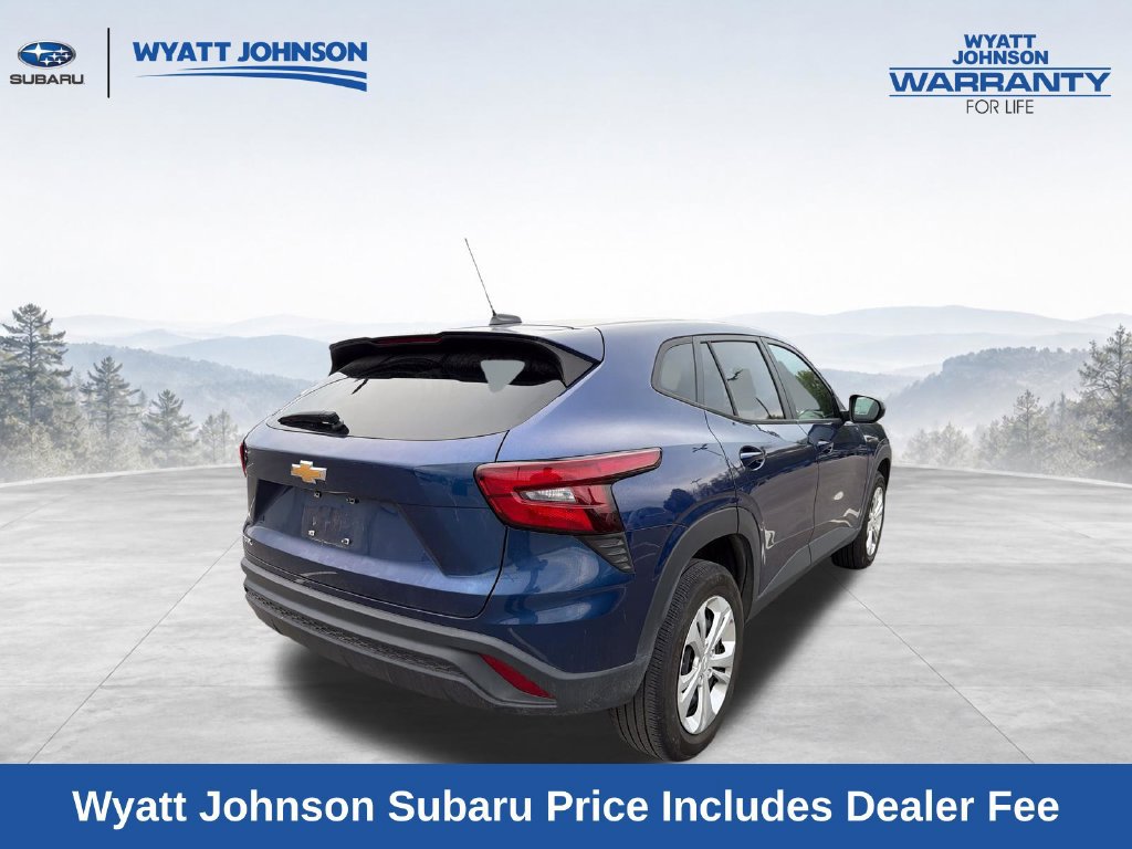 Used 2024 Chevrolet Trax LS FWD image 8