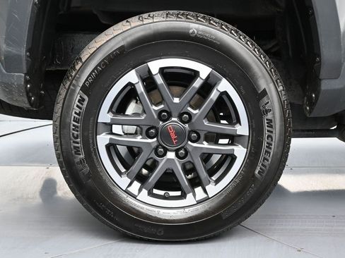 Used 2024 Toyota Tacoma TRD Sport image 11